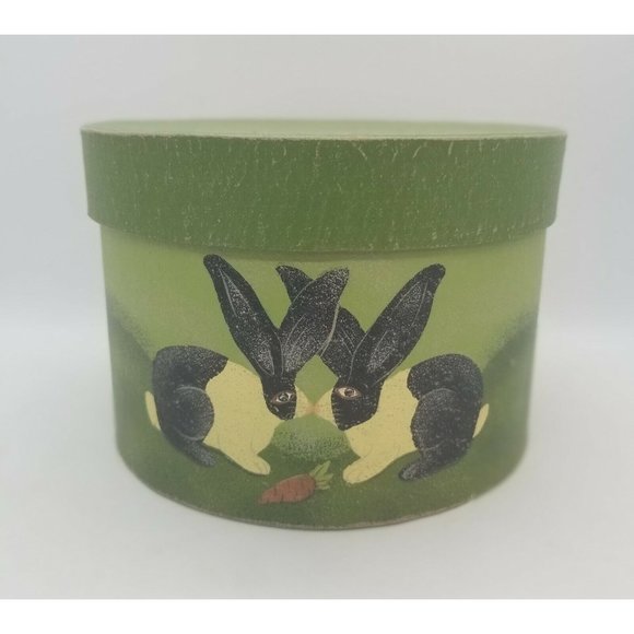 Round Gift Box Green Cardboard Kissing Black White Bunnies Happy Easter Spring - Picture 1 of 8